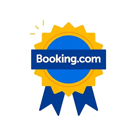 Polytropon Ground Floor アパート *