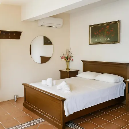 アパート Polytropon Ground Floor *