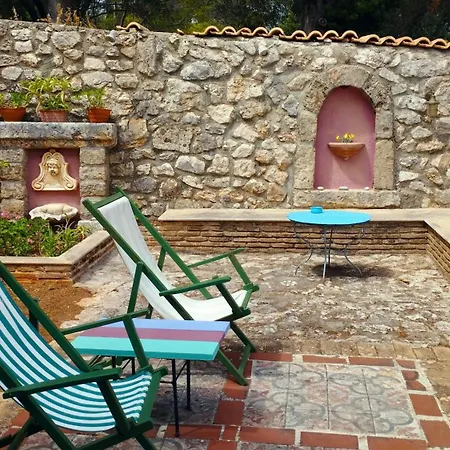 Polytropon Ground Floor