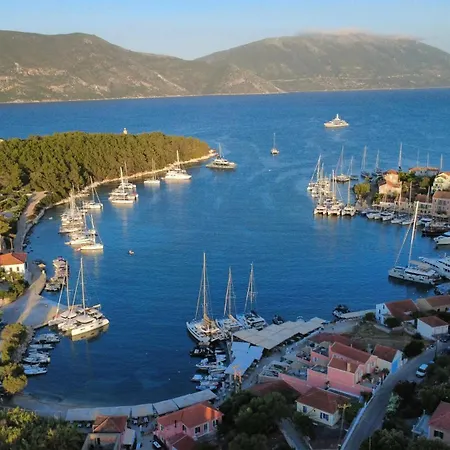 Polytropon Ground Floor アパート *