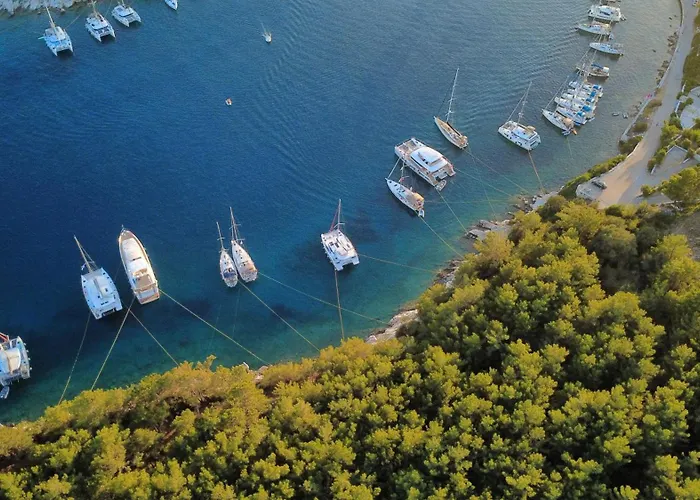 Polytropon Ground Floor Apartment Kastron (Kefalonia)