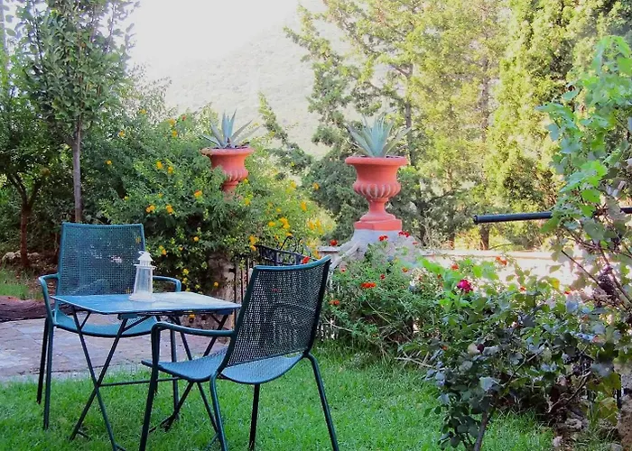 Polytropon Ground Floor 公寓 *