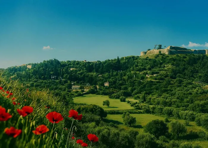 Polytropon Ground Floor 公寓