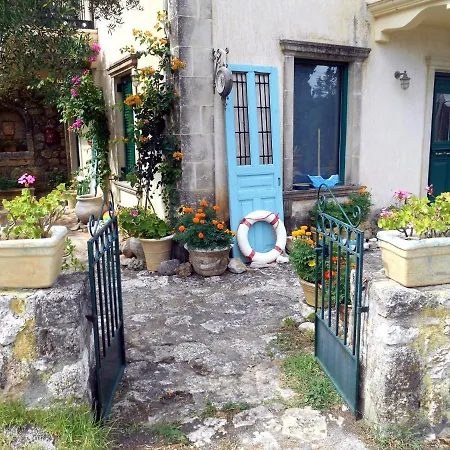 Apartment Polytropon Ground Floor Kastron (Kefalonia)
